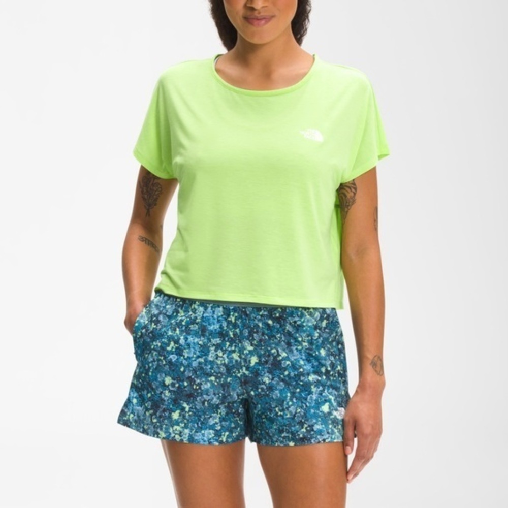 The North Face Womens Wander Crossback T-Shirt in Sharp Green Size S